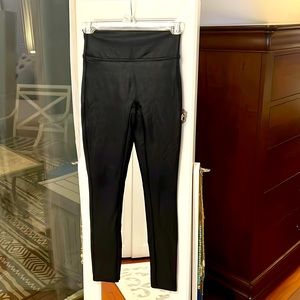 Spanx Girls Faux Leather Textured Leggings Extended Waistband Size L, 10/12